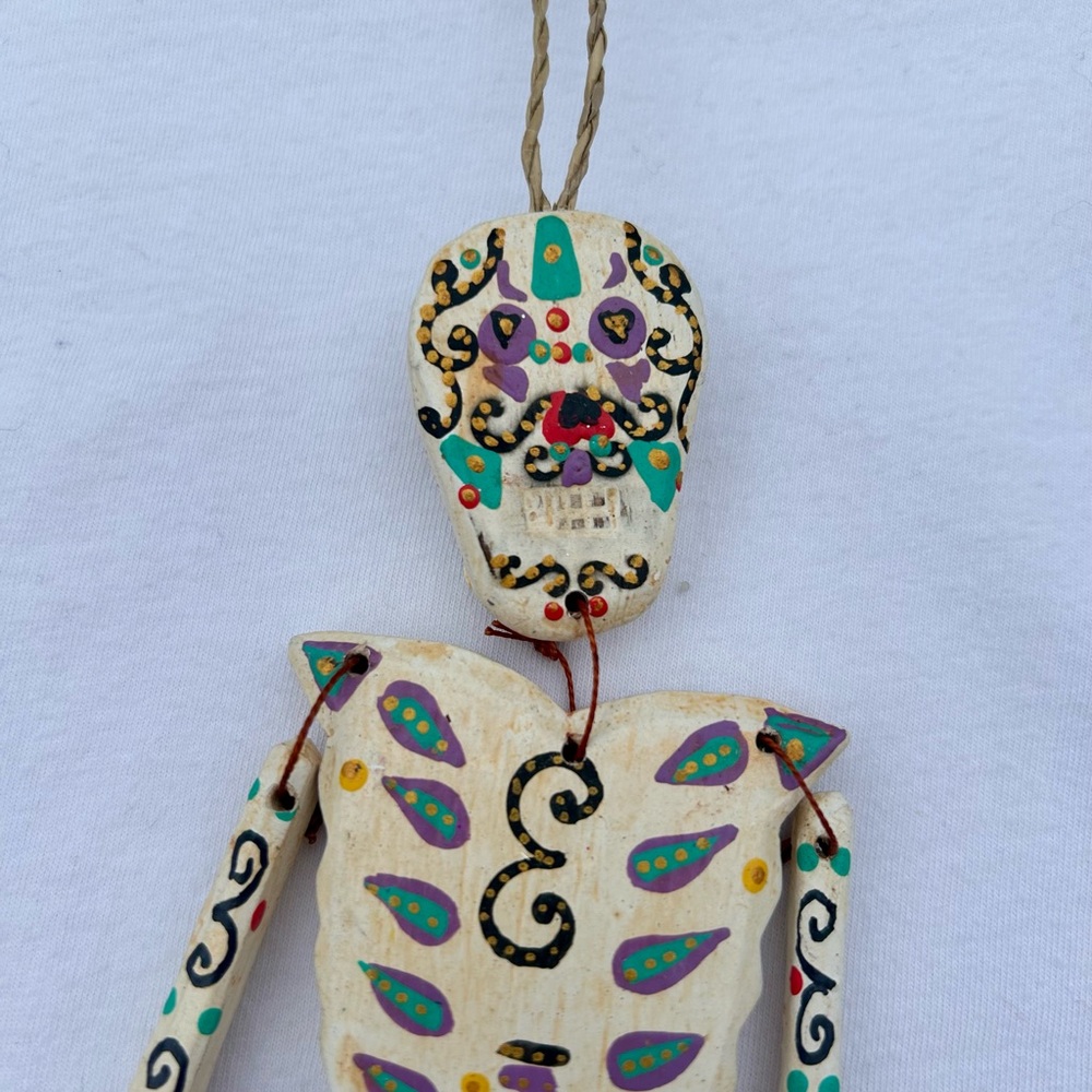 Christmas Ornament World Market White Wood Day of the Dead skeleton Ornament New - Picture 3 of 7